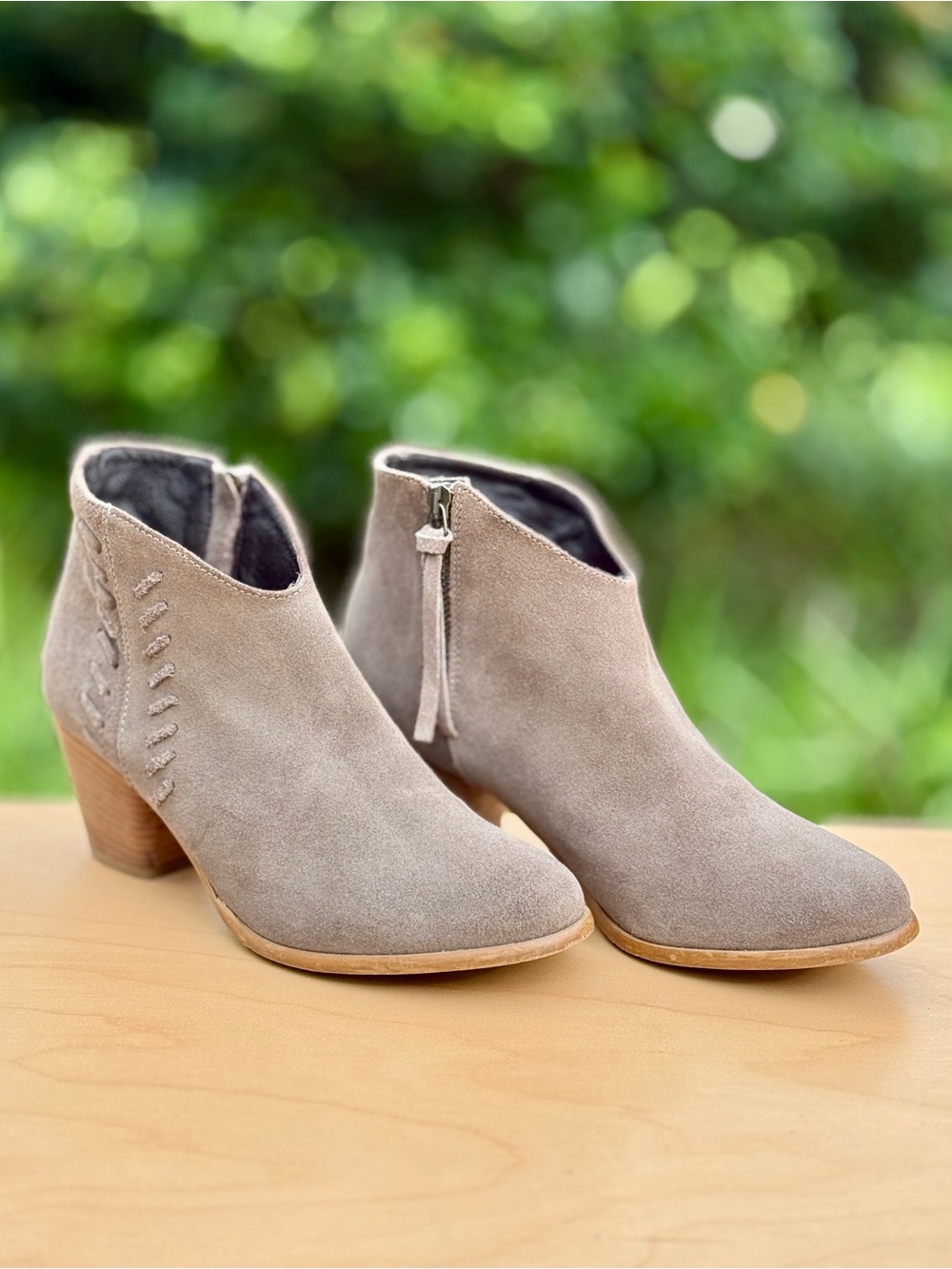 Garnet Hill Amalia Suede Booties Grey Whipstitch Made in Italy Ankle Boots 8